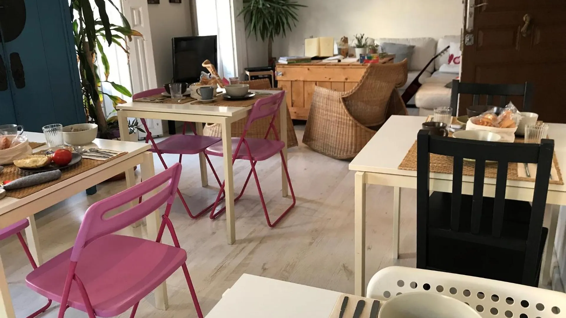 Hostal Vidamia Malaga Hostel